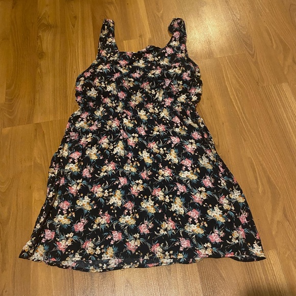 Xhilaration Floral Sun Dress - Picture 3 of 5